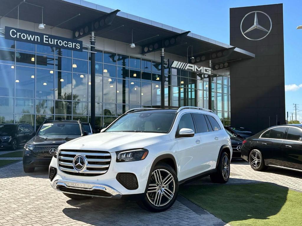 new 2025 Mercedes-Benz GLS 450 car, priced at $91,775