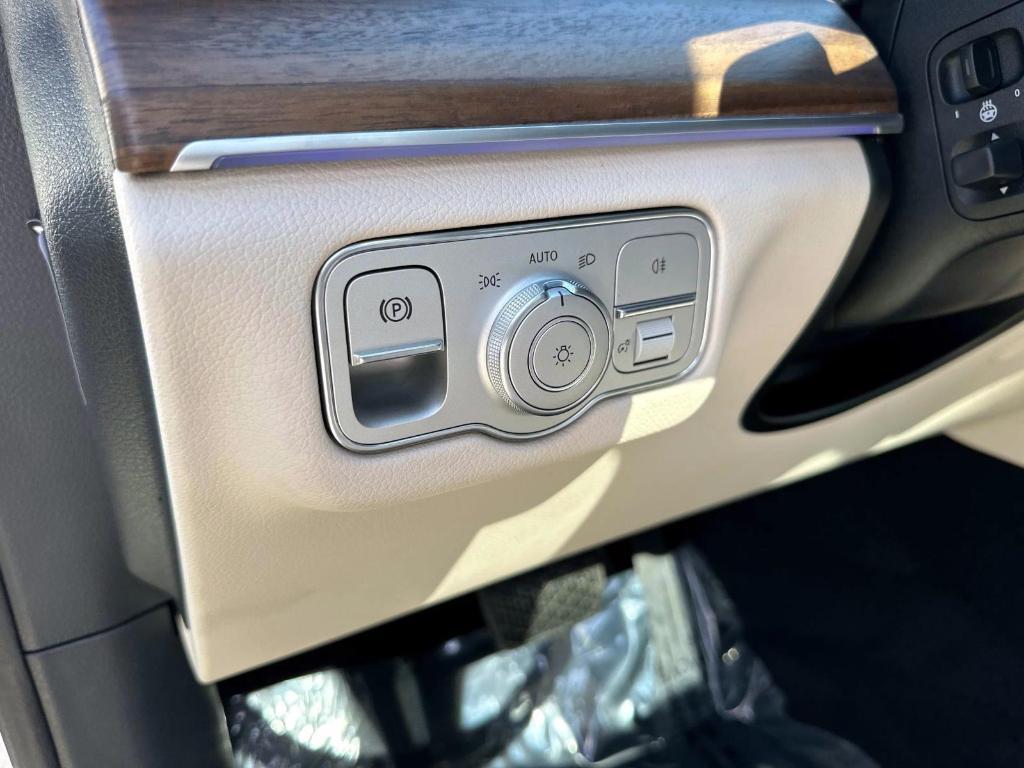 new 2025 Mercedes-Benz GLS 450 car, priced at $91,775