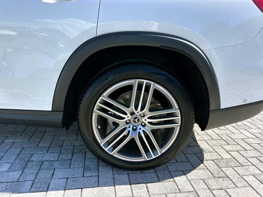 new 2025 Mercedes-Benz GLS 450 car, priced at $91,775