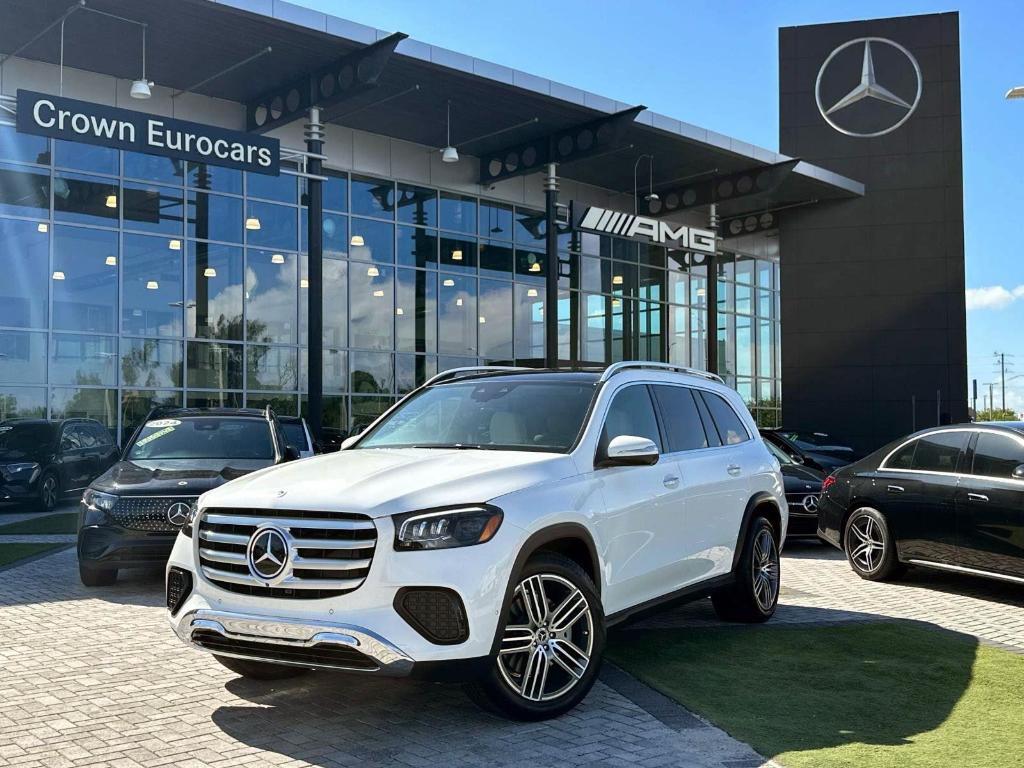 new 2025 Mercedes-Benz GLS 450 car, priced at $91,775