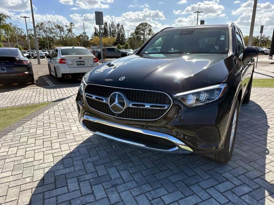 new 2025 Mercedes-Benz GLC 300 car, priced at $52,700