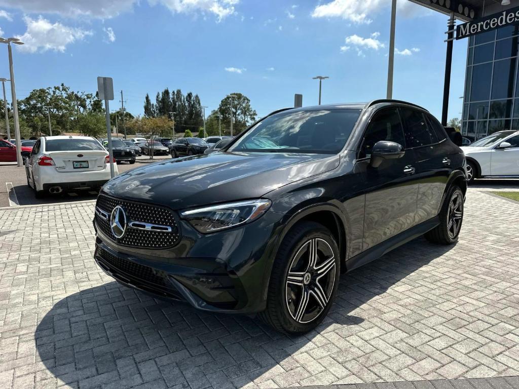 new 2025 Mercedes-Benz GLC 300 car, priced at $58,715