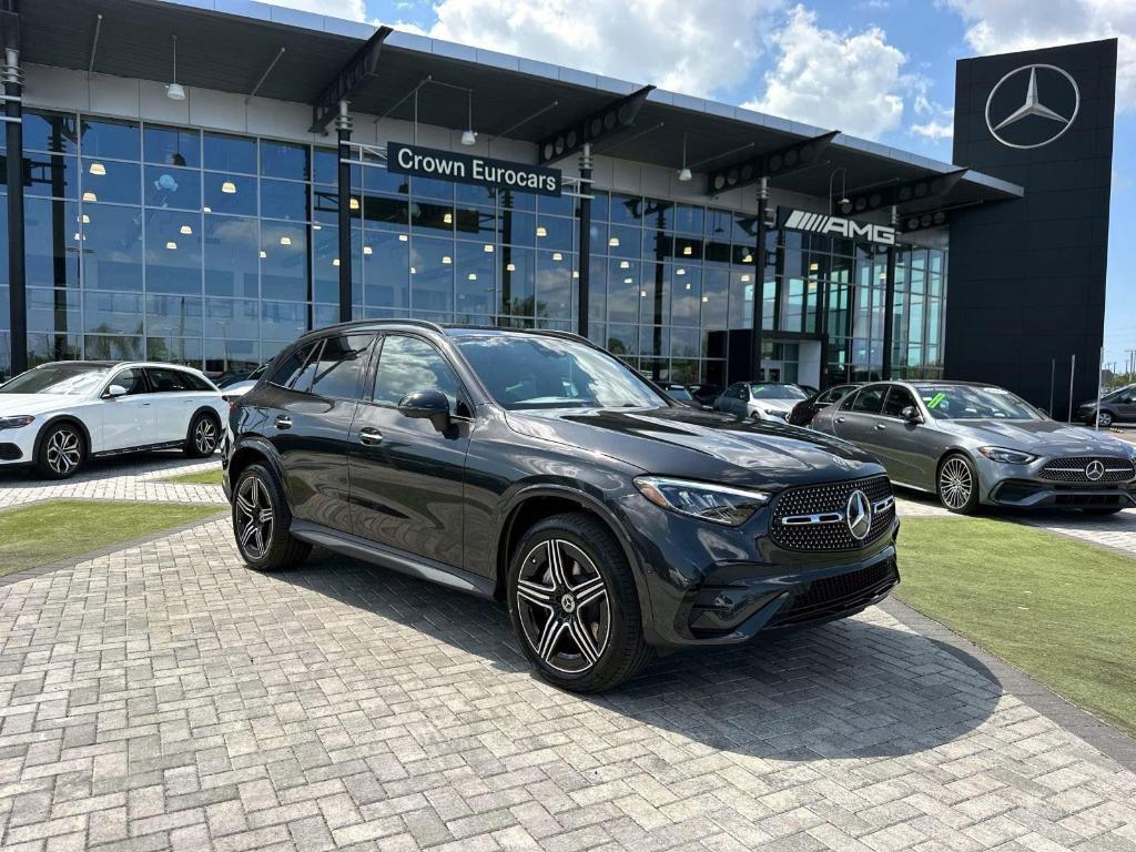 new 2025 Mercedes-Benz GLC 300 car, priced at $58,715