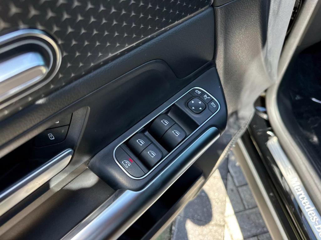 new 2025 Mercedes-Benz GLA 250 car, priced at $45,845