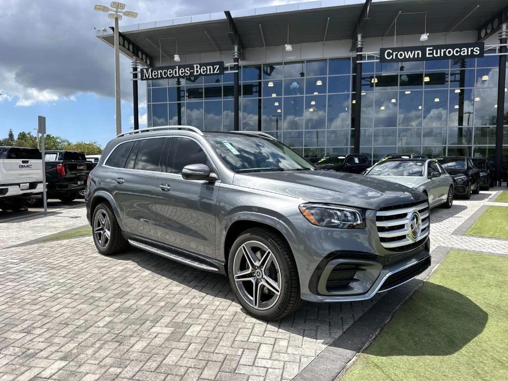 new 2026 Mercedes-Benz GLS 450 car, priced at $96,265