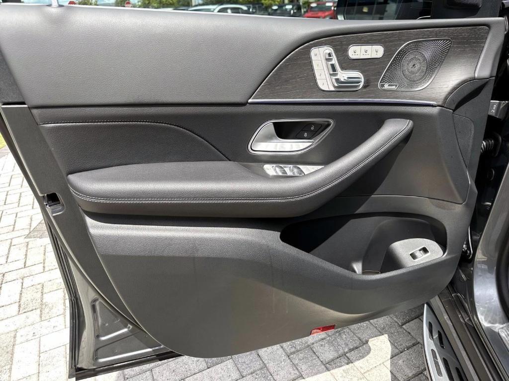 new 2026 Mercedes-Benz GLS 450 car, priced at $96,265