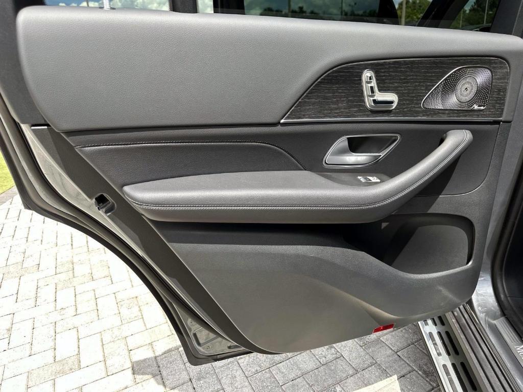 new 2026 Mercedes-Benz GLS 450 car, priced at $96,265