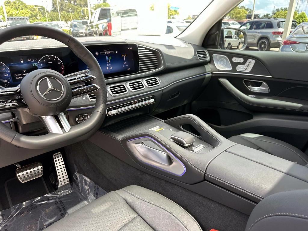 new 2026 Mercedes-Benz GLS 450 car, priced at $96,265