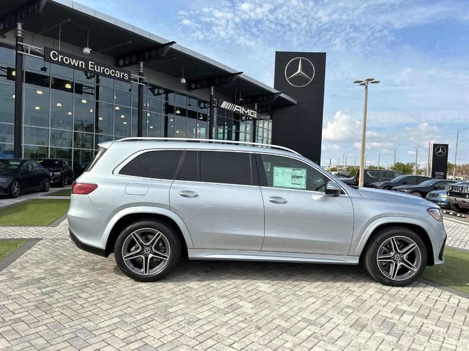 new 2025 Mercedes-Benz GLS 450 car, priced at $95,365