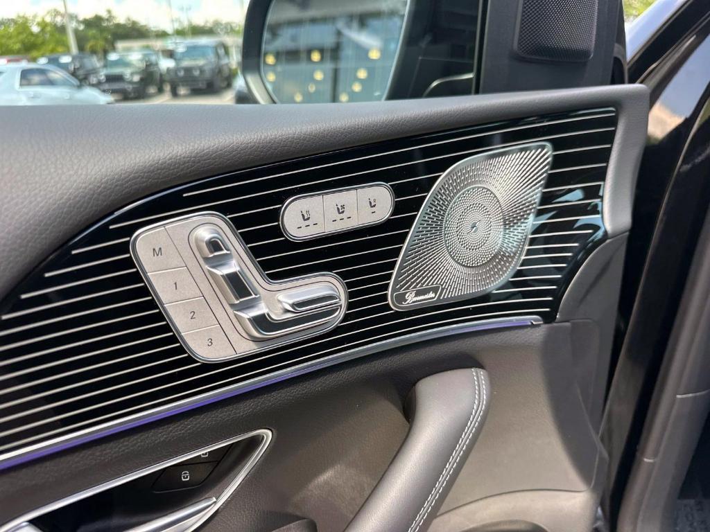new 2026 Mercedes-Benz GLE 450 car, priced at $86,045