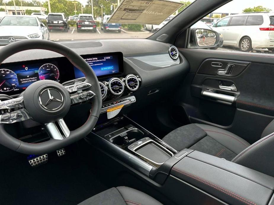 new 2025 Mercedes-Benz GLA 250 car, priced at $52,930