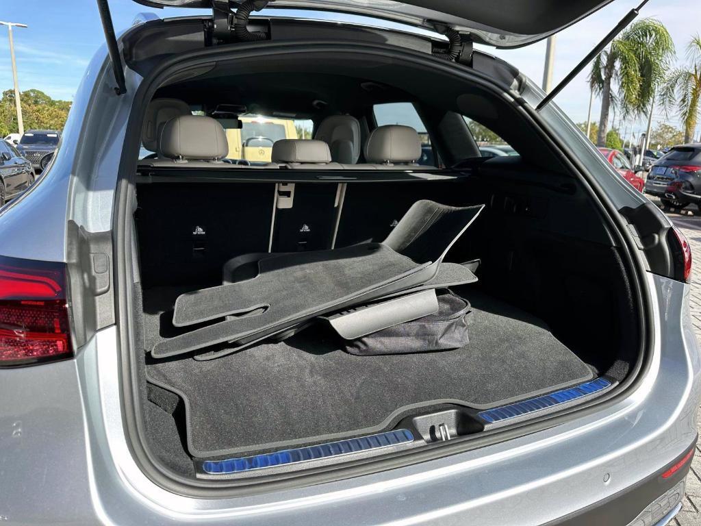 used 2025 Mercedes-Benz GLC 350e car, priced at $55,989