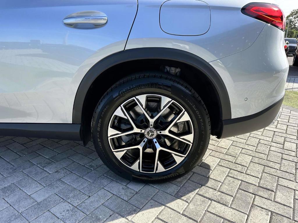 used 2025 Mercedes-Benz GLC 350e car, priced at $55,989