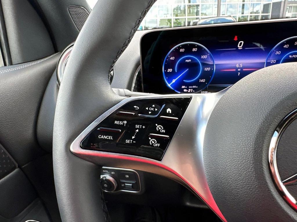 new 2024 Mercedes-Benz EQB 300 car, priced at $61,575