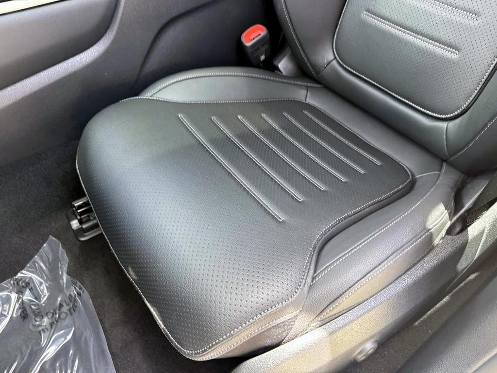 used 2025 Mercedes-Benz GLC 350e car, priced at $56,652