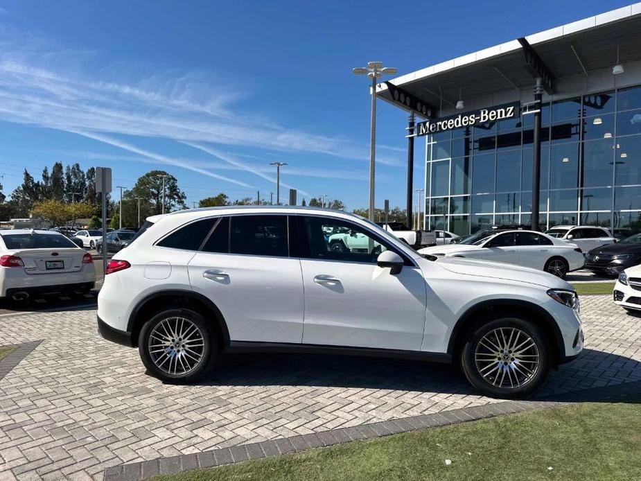 new 2025 Mercedes-Benz GLC 300 car, priced at $56,035