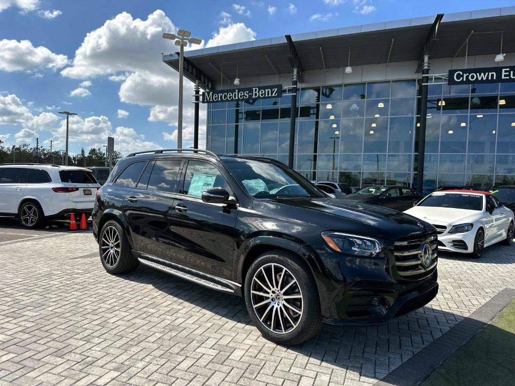 new 2025 Mercedes-Benz GLS 450 car, priced at $103,295