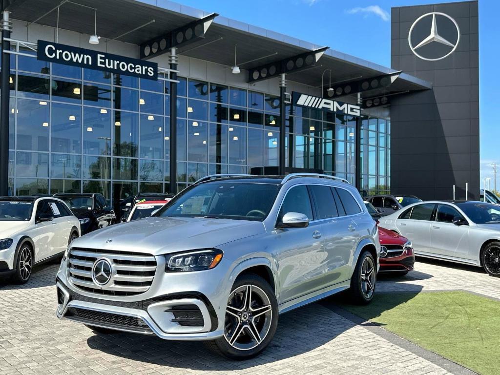 new 2025 Mercedes-Benz GLS 450 car, priced at $95,365