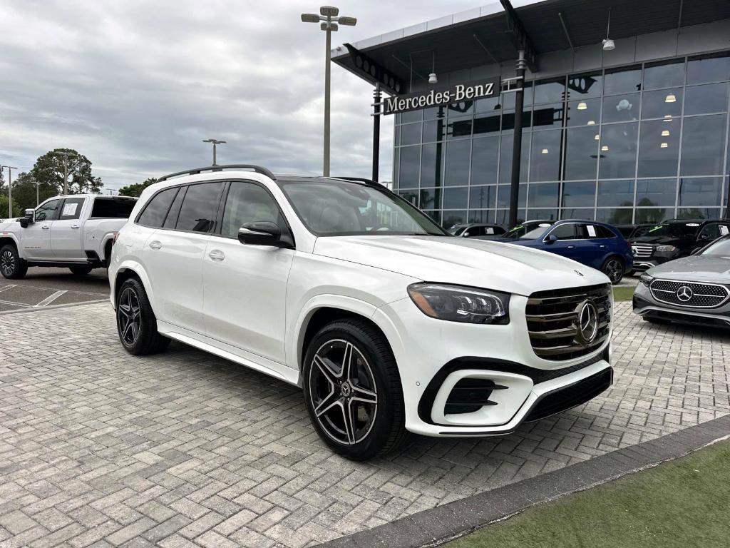 new 2026 Mercedes-Benz GLS 450 car, priced at $99,365