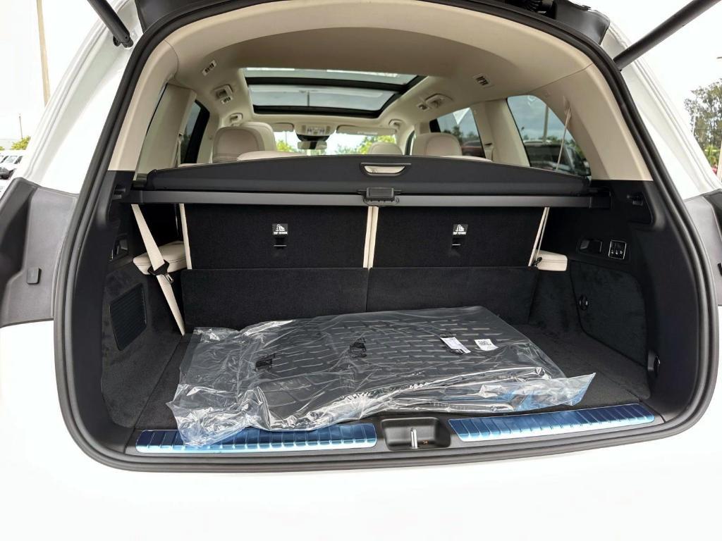 new 2026 Mercedes-Benz GLS 450 car, priced at $99,365