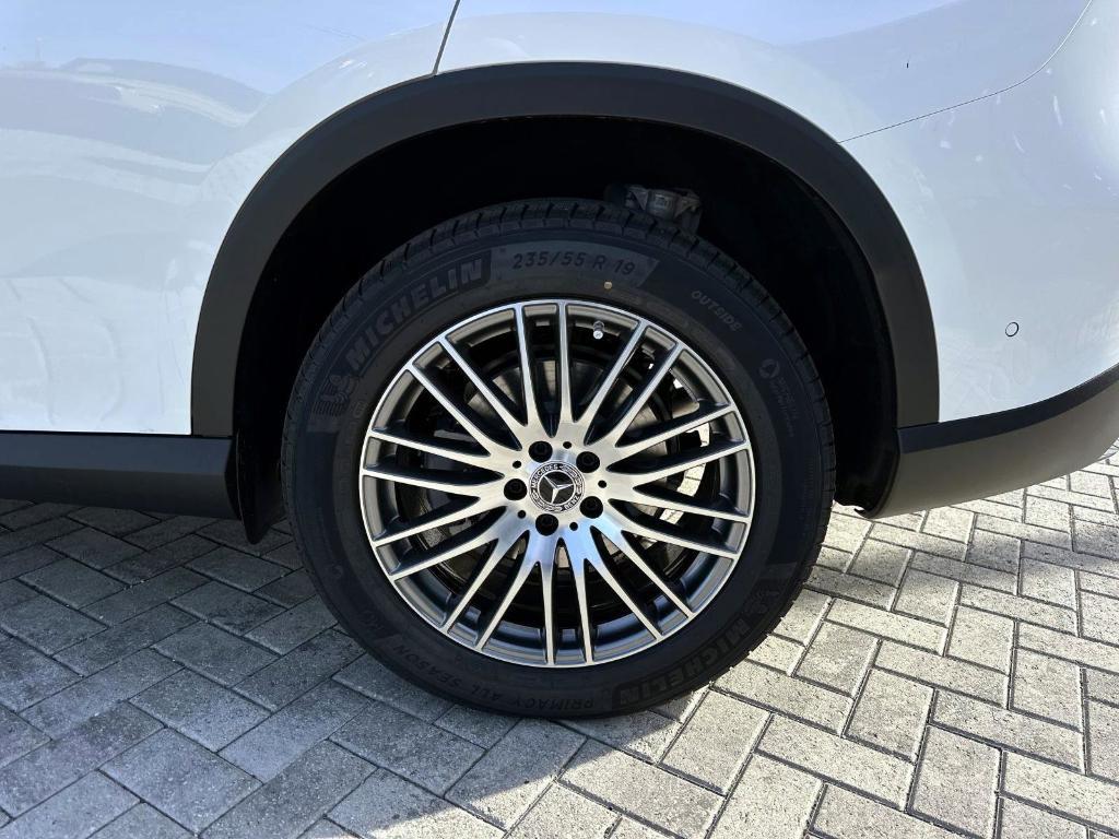 new 2026 Mercedes-Benz GLC 300 car, priced at $53,835