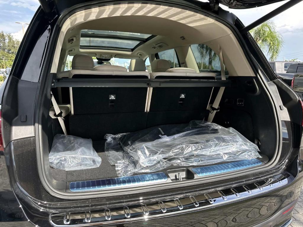 new 2026 Mercedes-Benz GLS 450 car, priced at $103,735