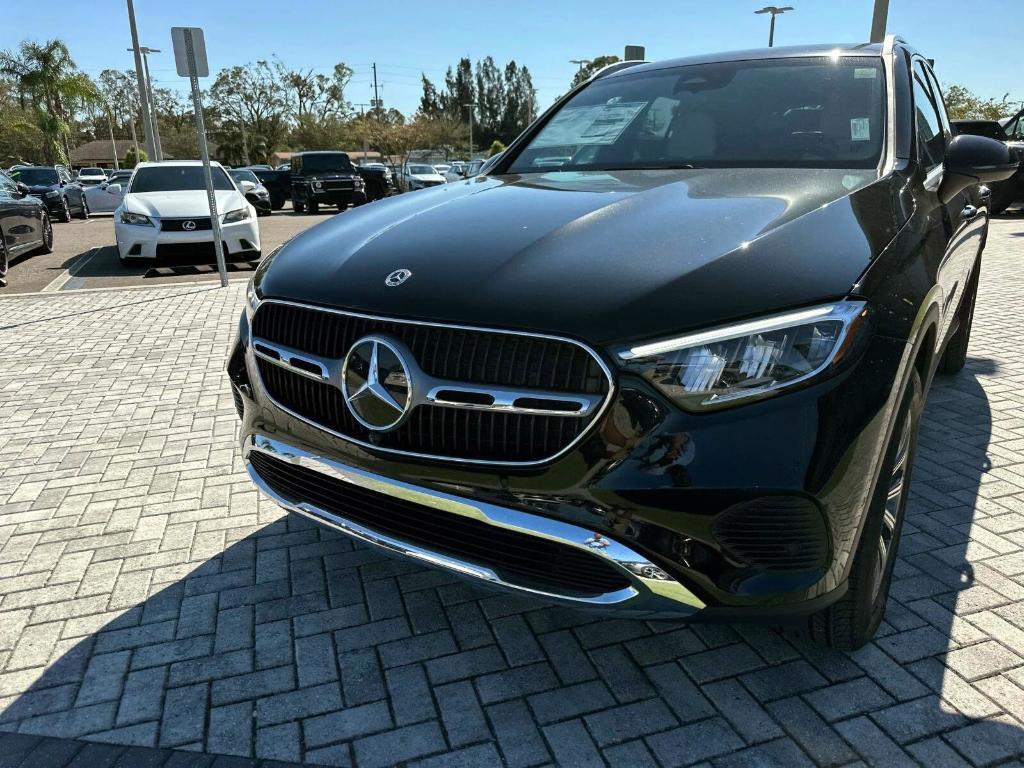 new 2025 Mercedes-Benz GLC 300 car, priced at $53,235