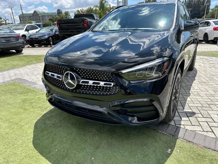 new 2025 Mercedes-Benz GLA 250 car, priced at $51,370