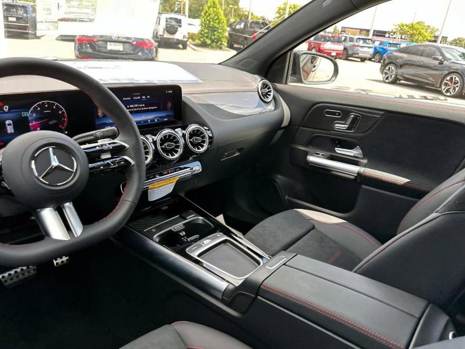 new 2025 Mercedes-Benz GLA 250 car, priced at $51,370