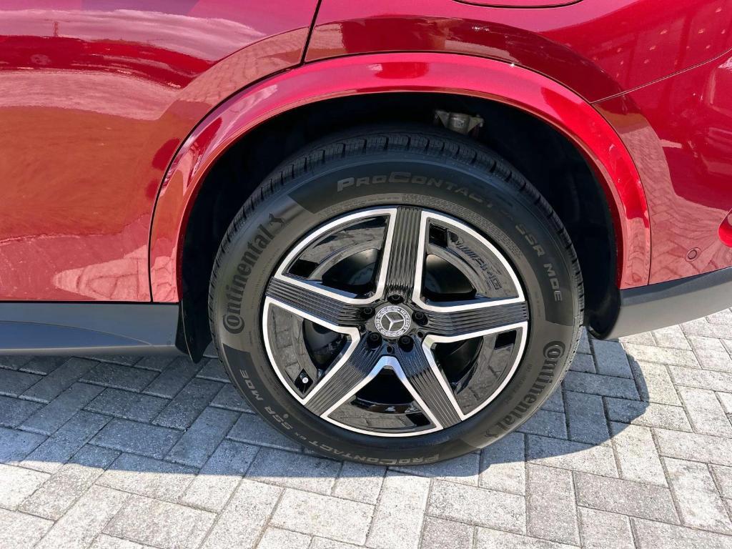 new 2025 Mercedes-Benz GLC 350e car, priced at $70,050