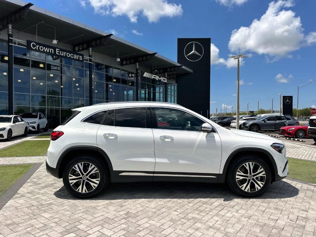 new 2025 Mercedes-Benz GLA 250 car, priced at $47,845