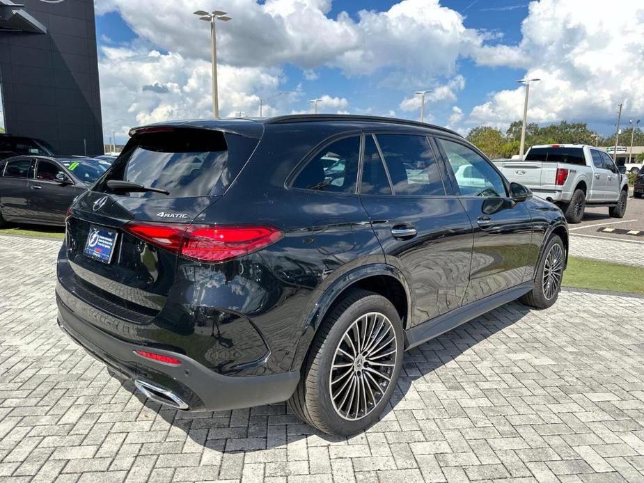 new 2024 Mercedes-Benz GLC 300 car, priced at $58,955