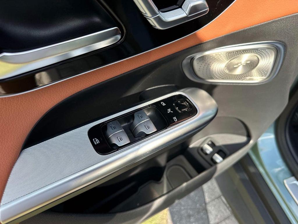 new 2025 Mercedes-Benz GLC 350e car, priced at $70,260