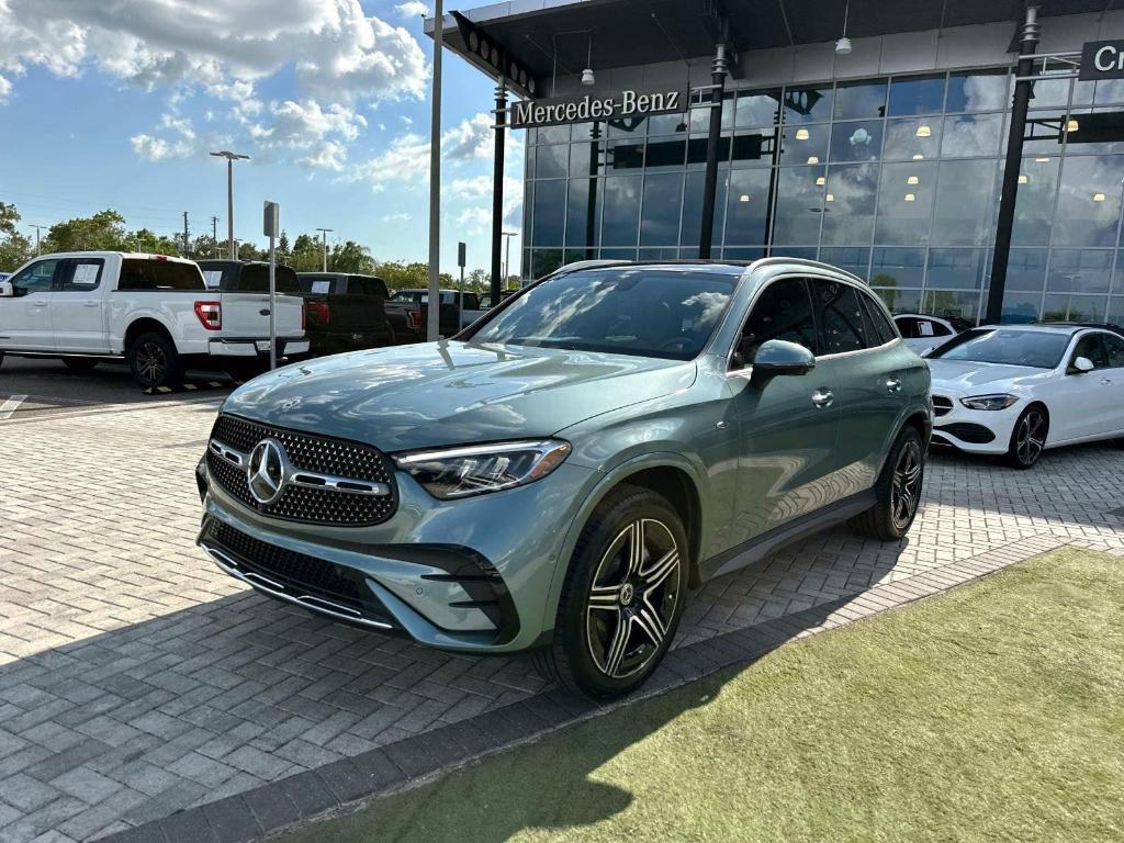 new 2025 Mercedes-Benz GLC 350e car, priced at $70,260