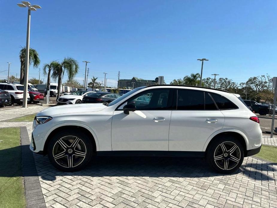 new 2024 Mercedes-Benz GLC 300 car, priced at $60,085