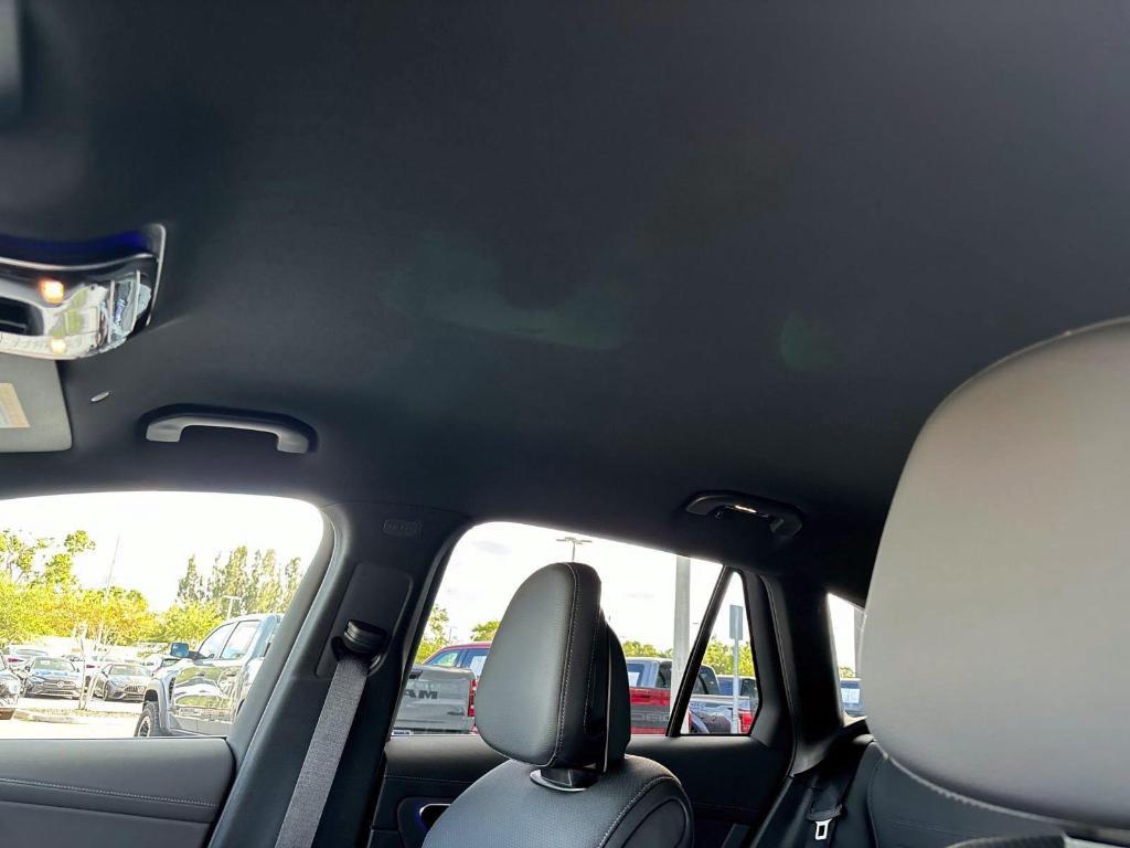 new 2025 Mercedes-Benz GLC 300 car, priced at $58,635