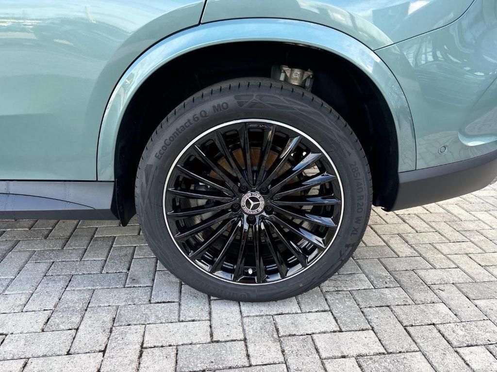 new 2025 Mercedes-Benz GLC 300 car, priced at $58,635