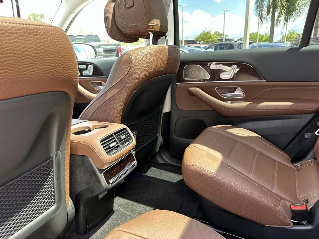 new 2026 Mercedes-Benz GLS 450 car, priced at $103,575