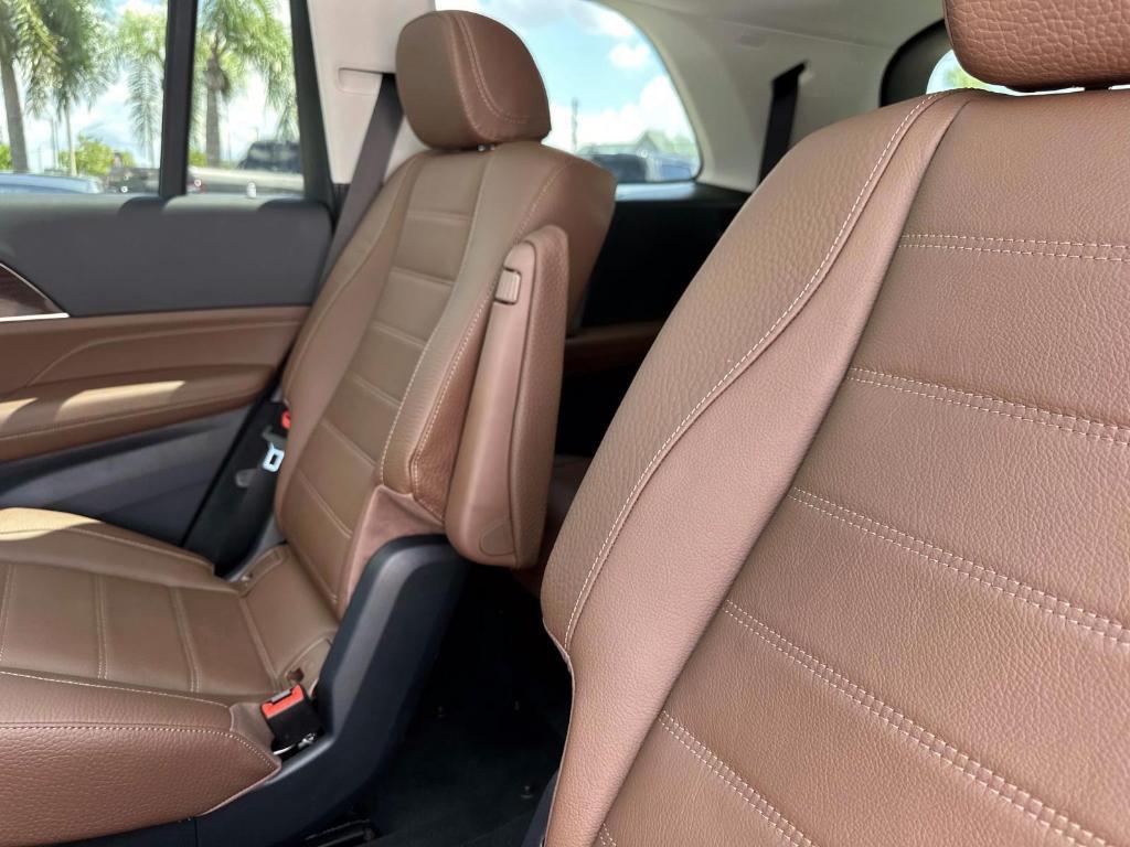 new 2026 Mercedes-Benz GLS 450 car, priced at $103,575