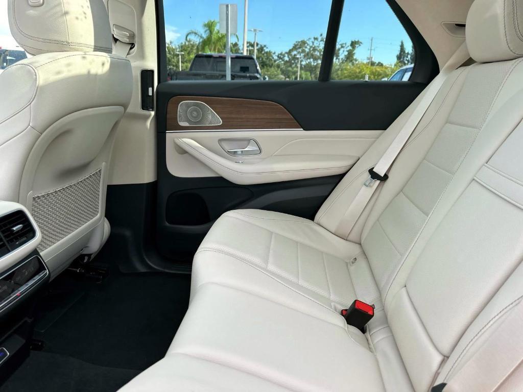 new 2026 Mercedes-Benz GLE 450 car, priced at $82,055