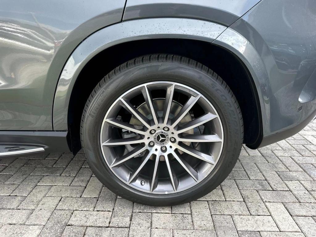 new 2026 Mercedes-Benz GLE 450 car, priced at $82,055