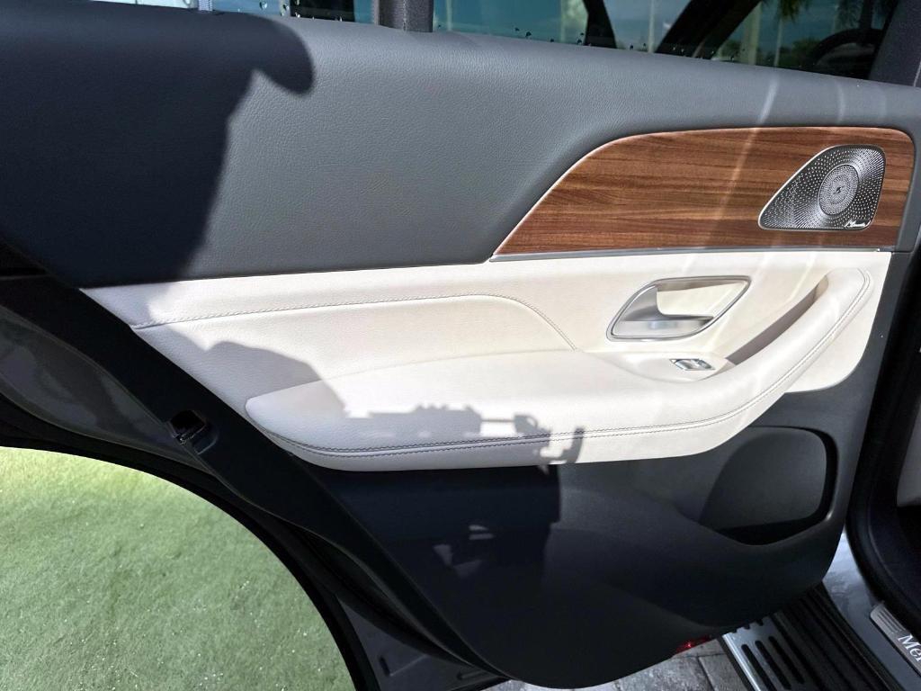 new 2026 Mercedes-Benz GLE 450 car, priced at $82,055