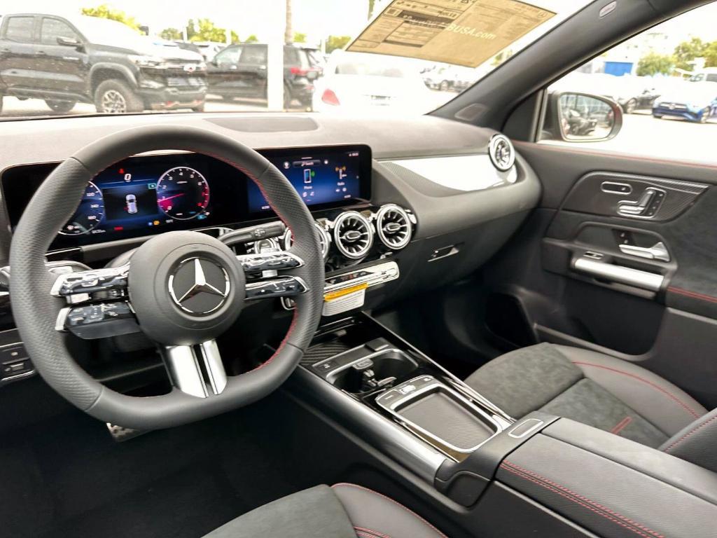 new 2025 Mercedes-Benz GLA 250 car, priced at $53,180