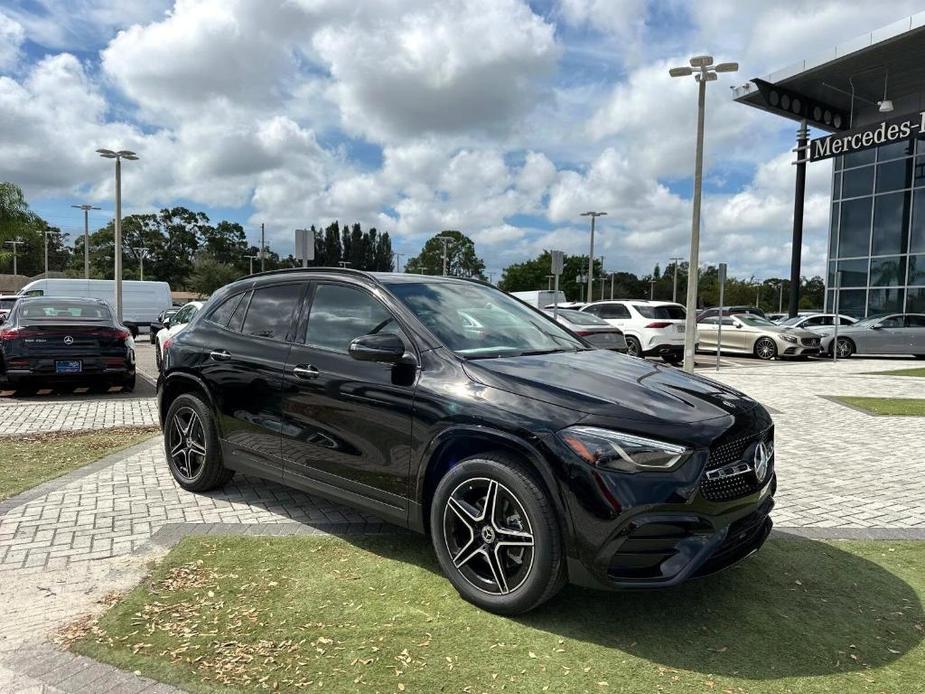 new 2025 Mercedes-Benz GLA 250 car, priced at $53,670