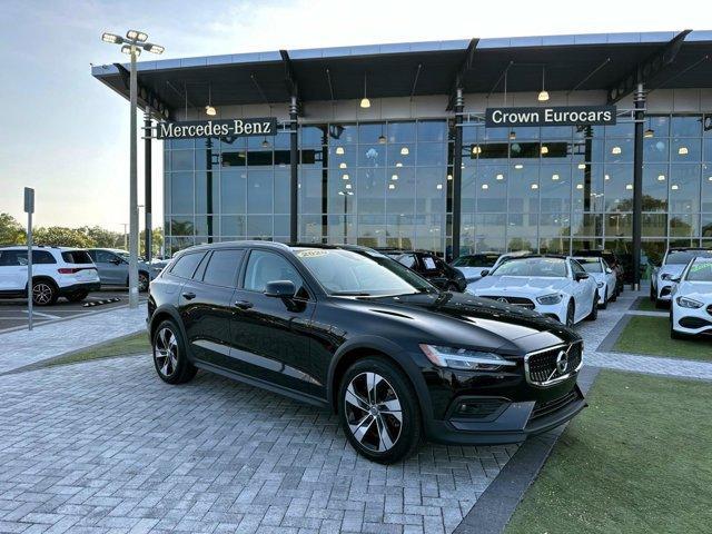 used 2020 Volvo V60 Cross Country car, priced at $31,988