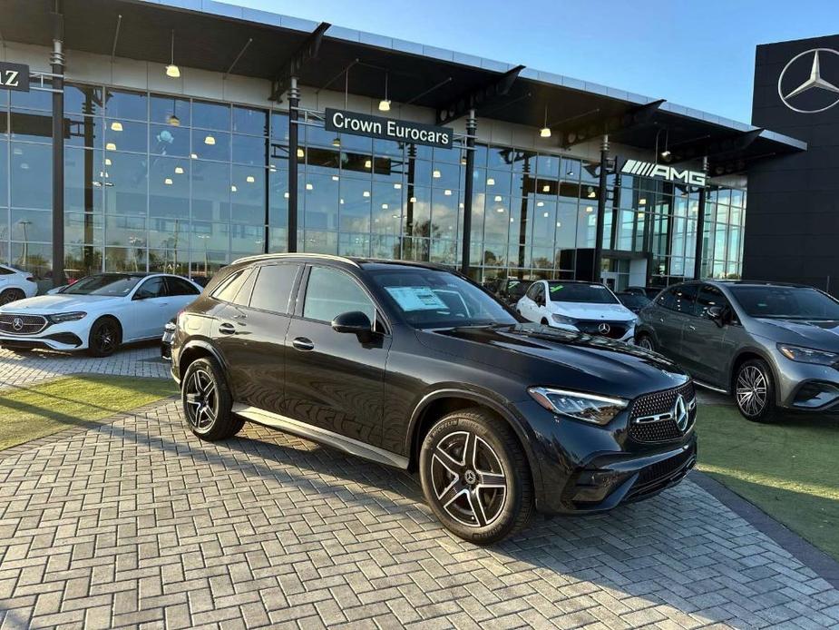 new 2025 Mercedes-Benz GLC 300 car, priced at $60,785