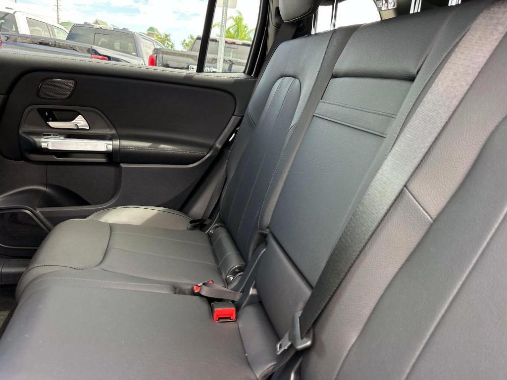 new 2025 Mercedes-Benz GLB 250 car, priced at $49,135