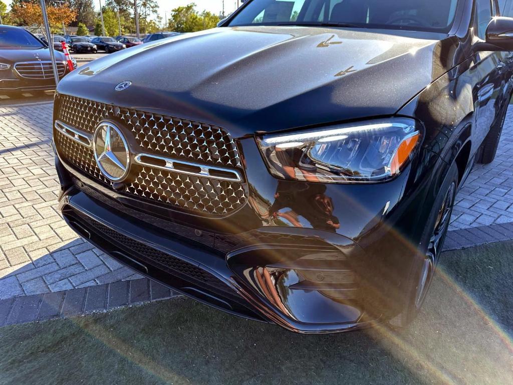 new 2025 Mercedes-Benz GLE 450 car, priced at $79,235
