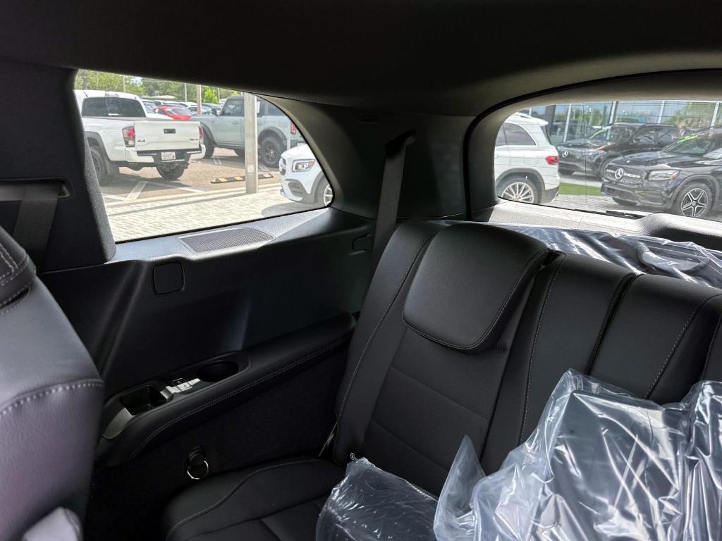 new 2025 Mercedes-Benz GLS 450 car, priced at $94,185