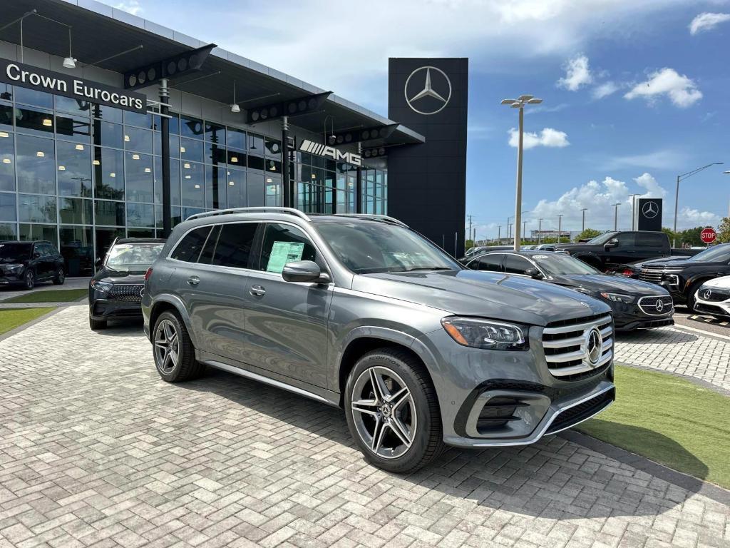 new 2025 Mercedes-Benz GLS 450 car, priced at $94,185